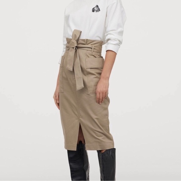 H&M Dresses & Skirts - H&M || Paper-bag waist midi cargo skirt